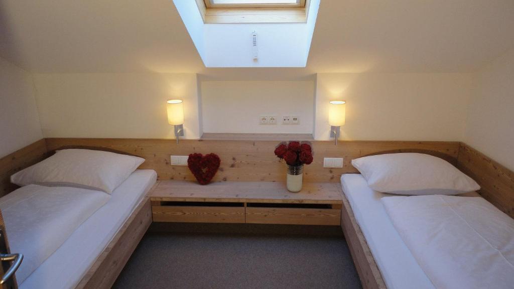 Landhaus Schoesser-Brandler Mayrhofen Habitación foto